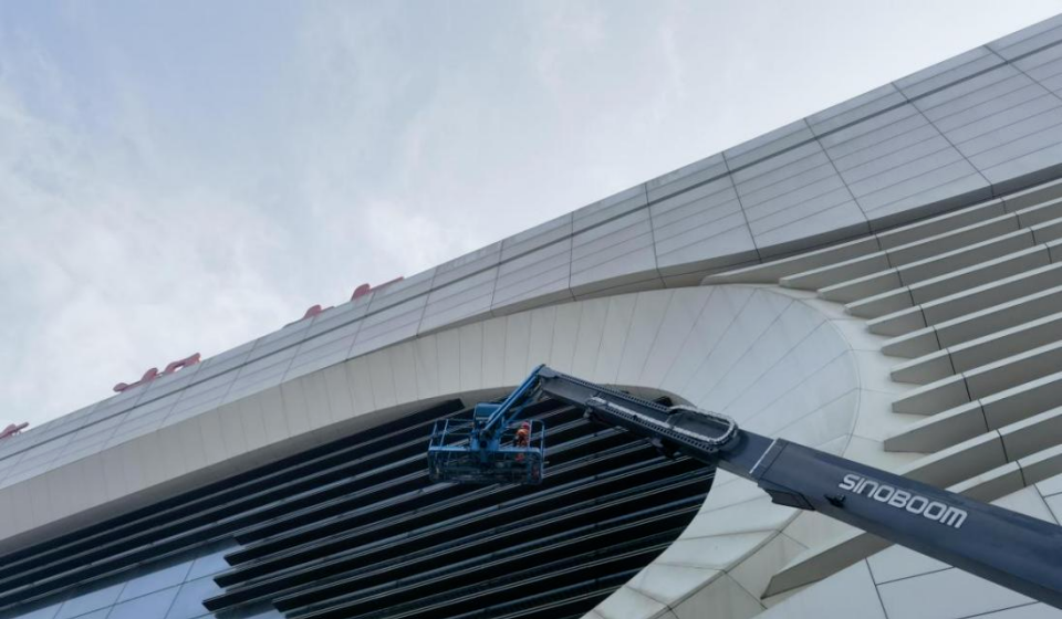 熱烈慶祝|蕪湖高鐵站高空保潔服務(wù)項(xiàng)目圓滿(mǎn)竣工