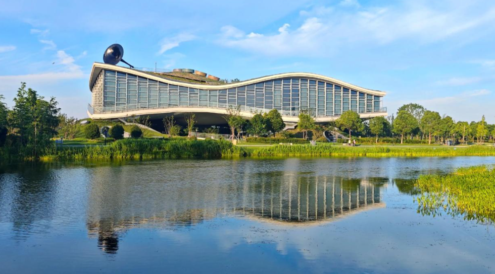 【鷹隆資訊】潔凈見真章 從“觀星角”看服務(wù)之道